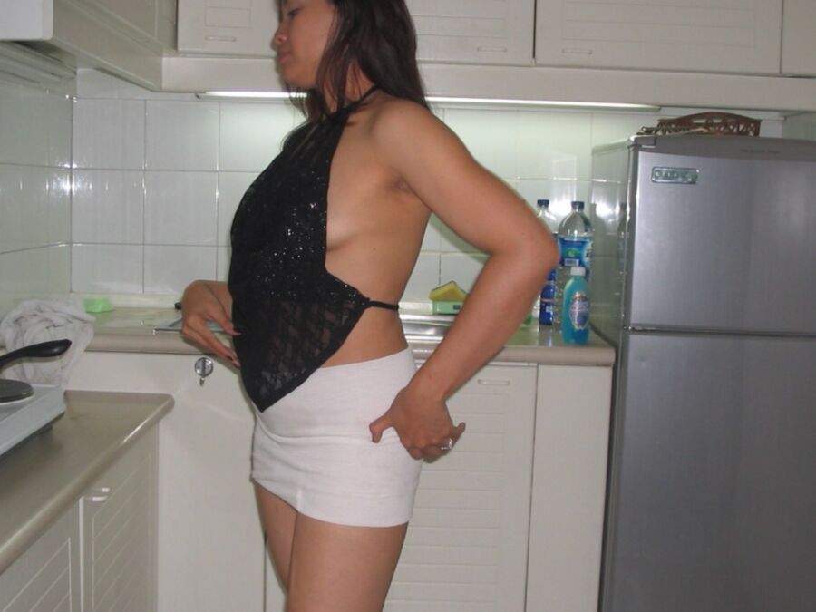 AN ASIAN WIFE 1 of 33 pics