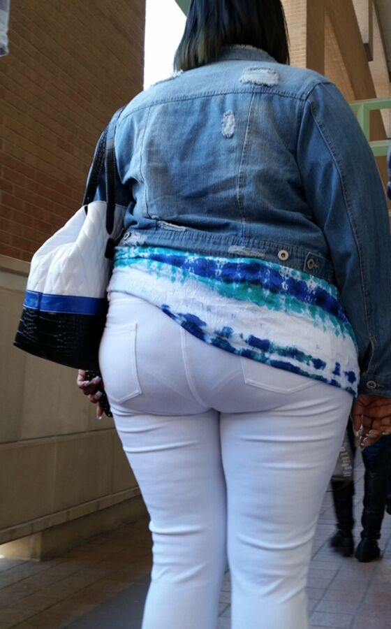 Big Asses and VPL 16 of 24 pics