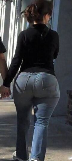 Big Asses and VPL 3 of 24 pics