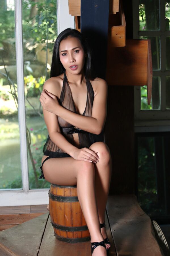 Asian Beauties - Nicha H - Sexy In Black 13 of 77 pics