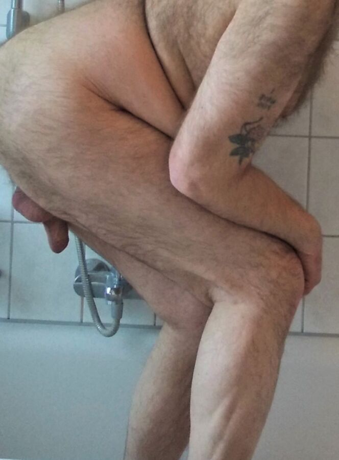 Extremely hairy daddy / Extrem behaarter Daddy 7 of 8 pics