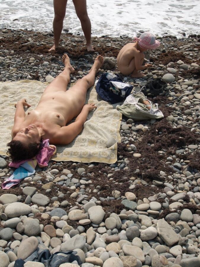 Just some sunbathing nudist ladies... rrrrrrr! 2 of 83 pics