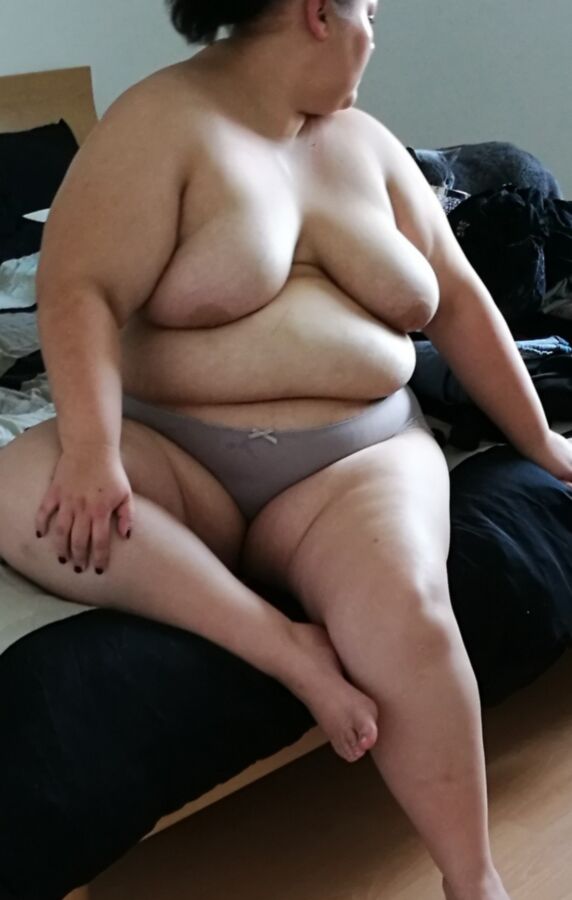 Amateur Fat Pig Slut Gets Exposed  5 of 13 pics