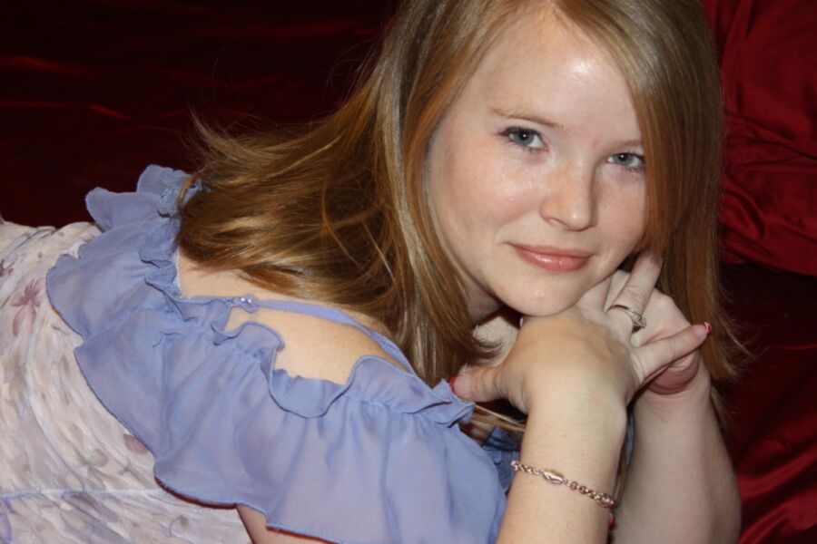 Gorgeous chubby blond teen posing 17 of 105 pics