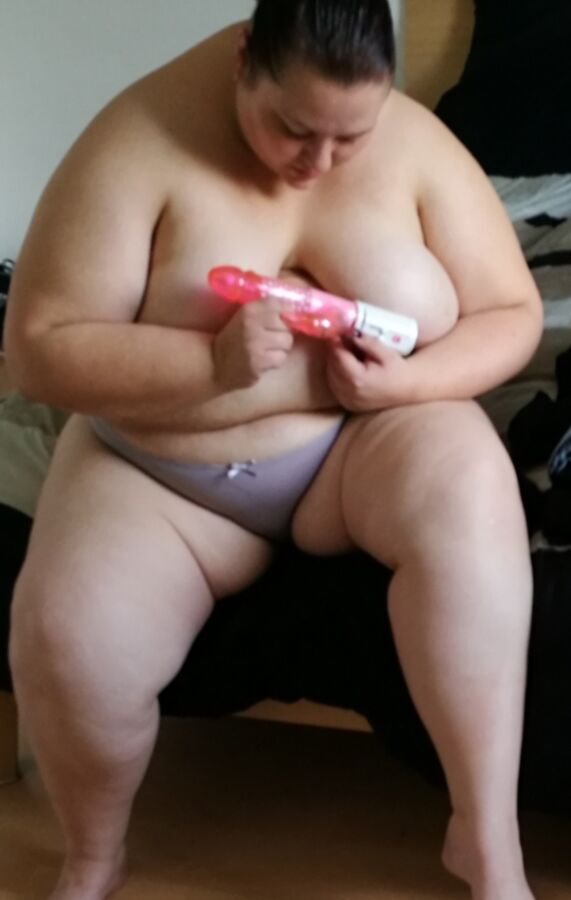 Amateur Fat Pig Slut Gets Exposed  11 of 13 pics