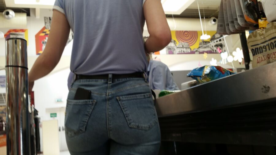 Perfect ass in jeans shoping 2 of 11 pics