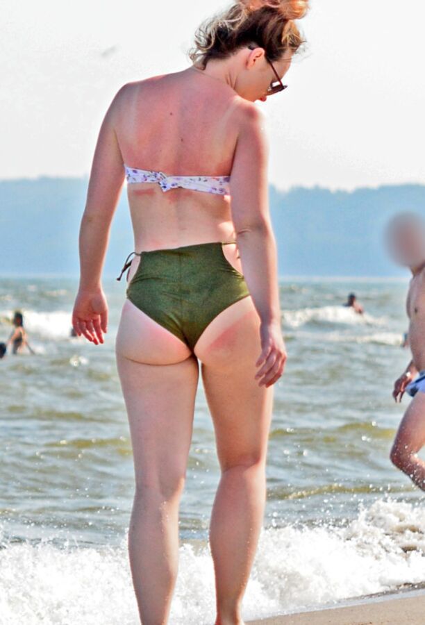 awesome polish ass on the baltic beach 3 of 4 pics