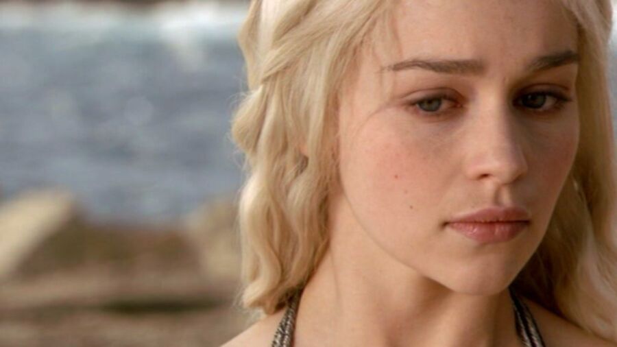Daenerys Targaryen (Emilia Clarke) Game of Thrones 1 of 298 pics