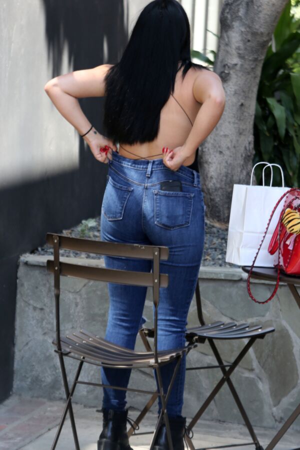 Ariel Winter - her ass is gone 17 of 154 pics