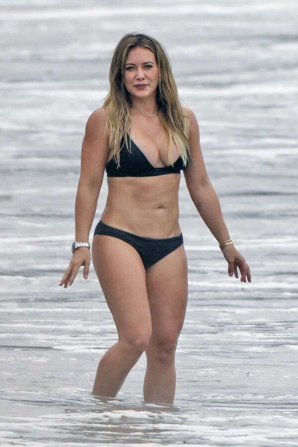 Hilary Duff - Busty Blonde Hollywood Celebrity in Sexy Bikinis 19 of 83 pics