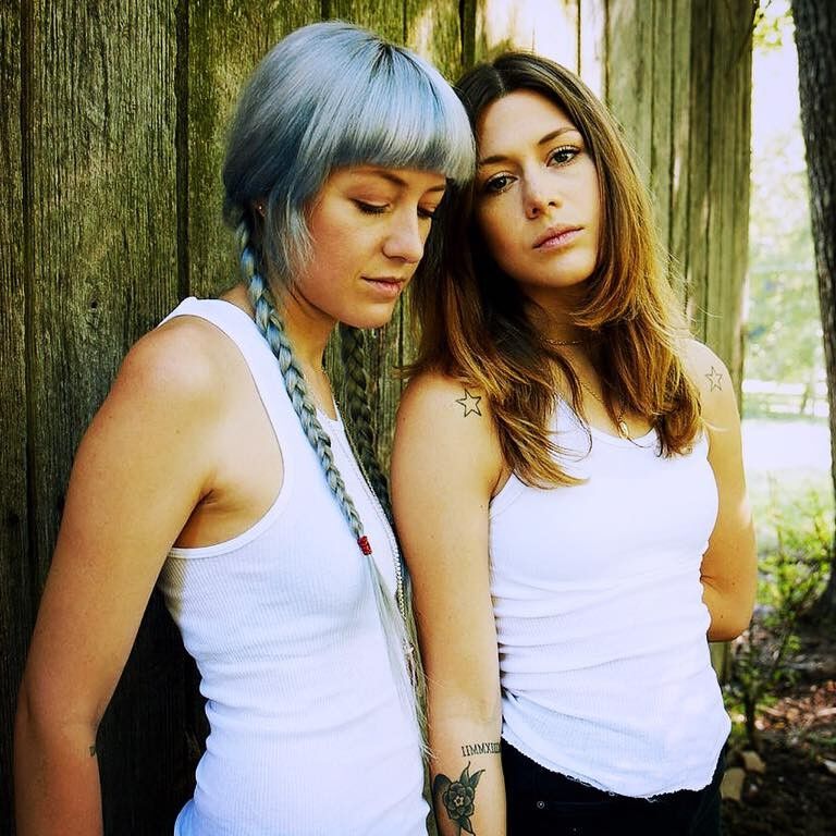 LARKIN POE -Megan & Rebecca Lovell (blues rock band) hot sisters 15 of 19 pics