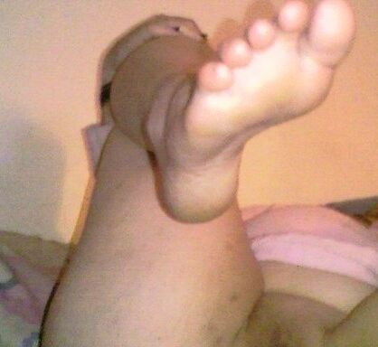 Pawg flip flop feet and pussy 6 of 8 pics
