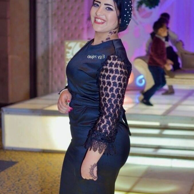 thick Muslim hijab married women  15 of 47 pics
