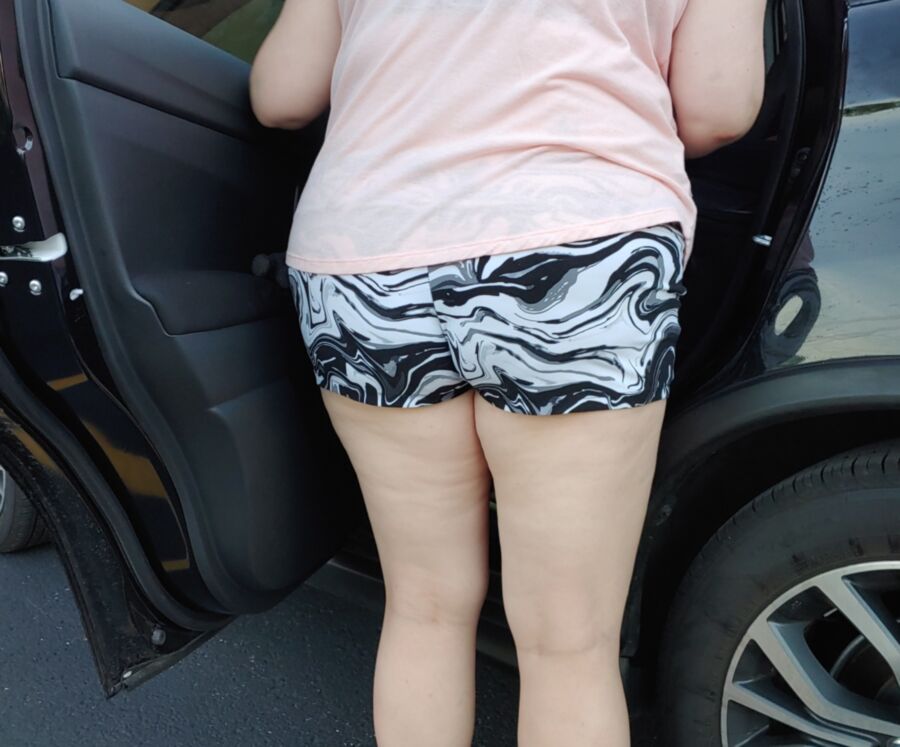 Bbw in shorts 10 of 17 pics