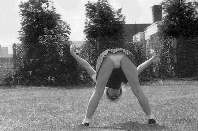 Black and white spanking - Cartwheel  3 of 11 pics