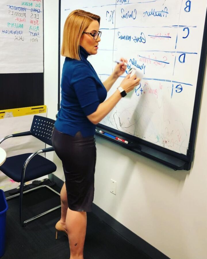 Fapping to S.E. CUPP  18 of 30 pics