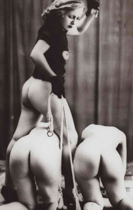 Vintage Bondage & Spanking,   1 of 126 pics