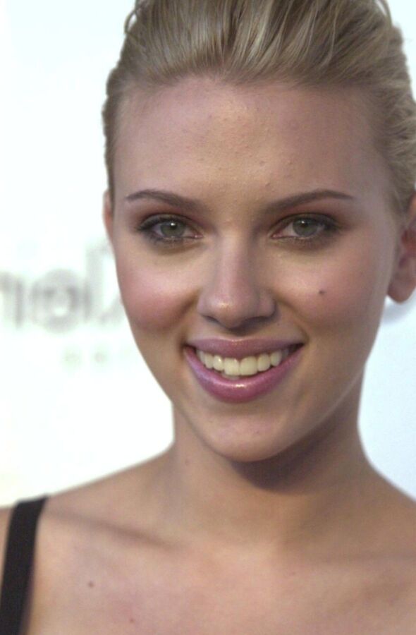 Scarlett Johansson 4 of 46 pics