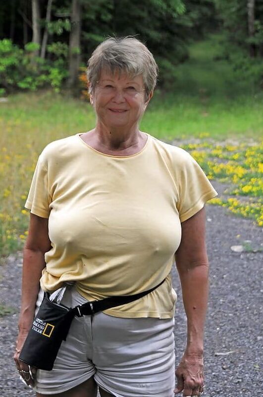 Oma sucht mann