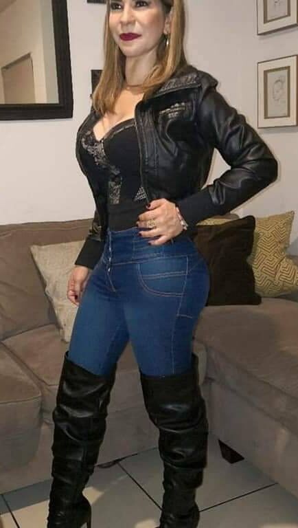 perfect mature in leather and boots 24 of 24 pics