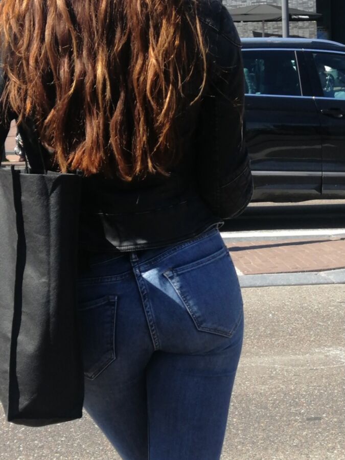 Hunted By Me - A Dammm Fine Young Brunette in Tight Jeans  4 of 4 pics