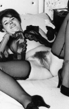 more hairy vintage fanny 17 of 24 pics