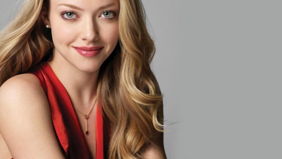 Amanda Seyfried 22 of 115 pics