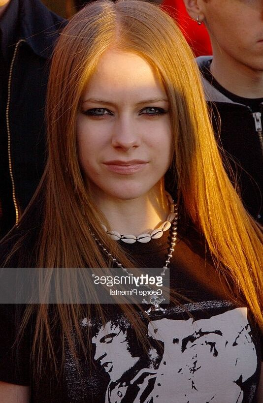 Avril Lavigne  18 of 171 pics