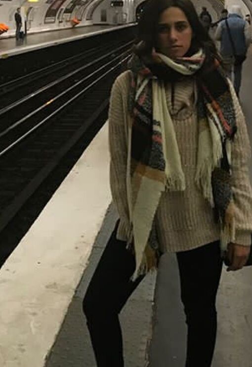 Candid Paris Metro sluts for abuse 8 of 26 pics