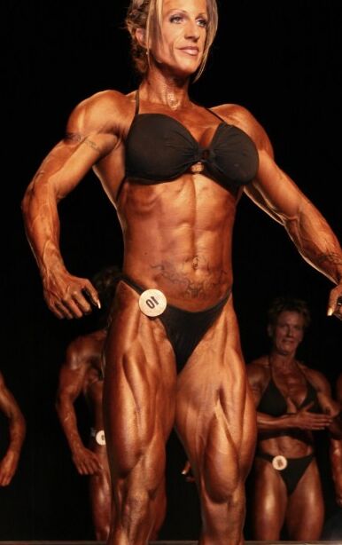Zoa Linsey! Gorgeous Fake Round Bodybuilder Tits! 22 of 28 pics