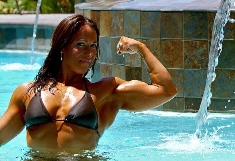 Sarah Hayes! Pretty Thick Muscled Woman! 20 of 29 pics