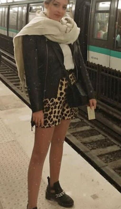 Candid Paris Metro sluts for abuse 14 of 26 pics