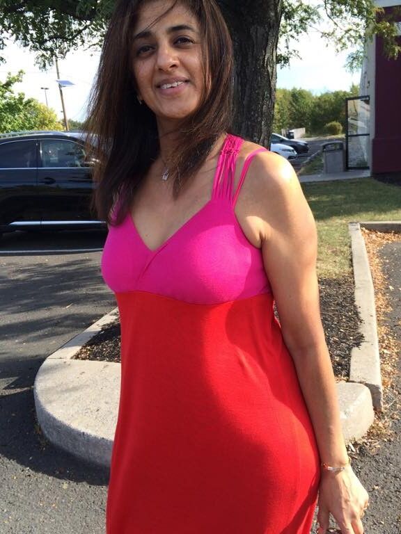 Desi Milf-xx 4 of 17 pics