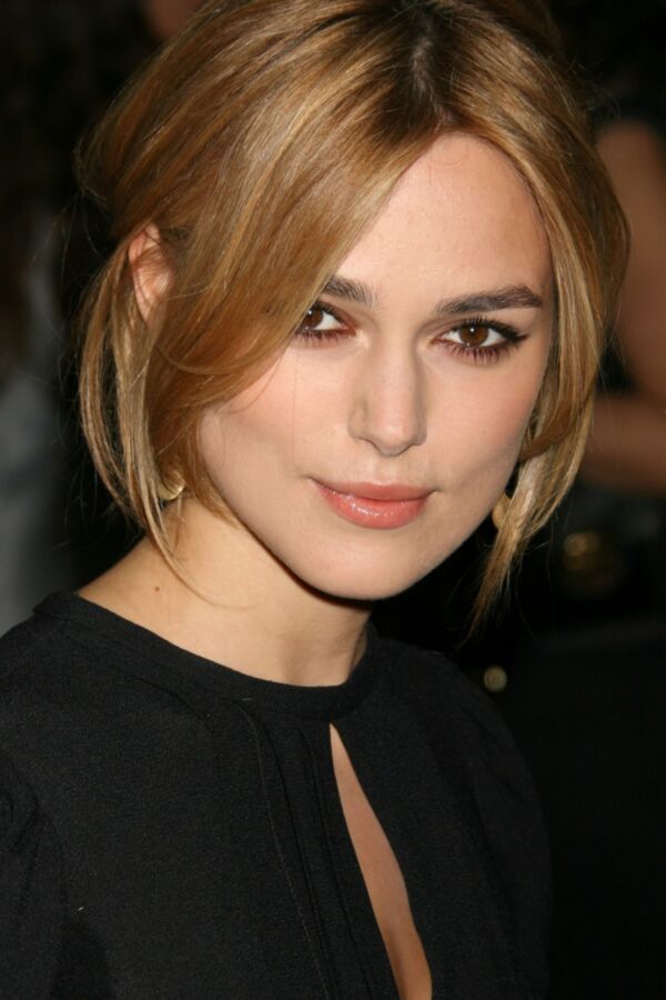 Sweaty - Keira Knightley - duplicate 6 of 78 pics