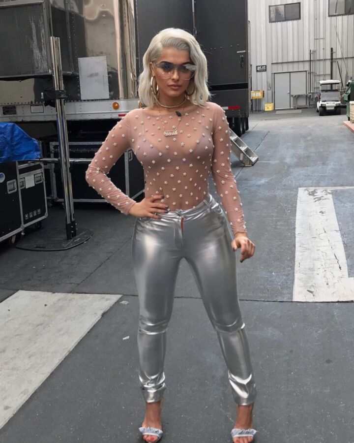 Bebe rexha is gorgeous  23 of 111 pics