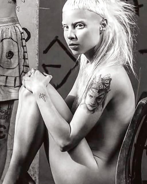 Yolandi Vi$$er 3 of 22 pics