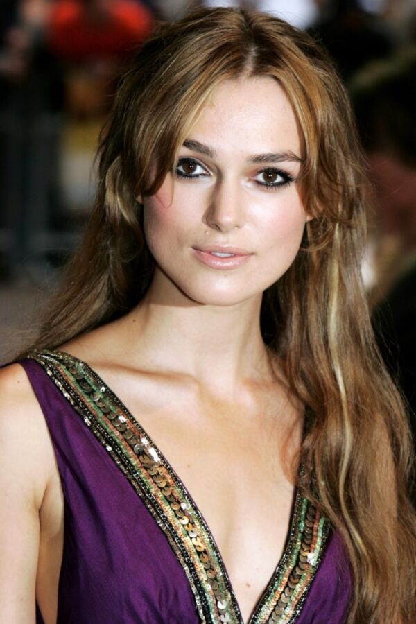 Sweaty - Keira Knightley - duplicate 16 of 78 pics