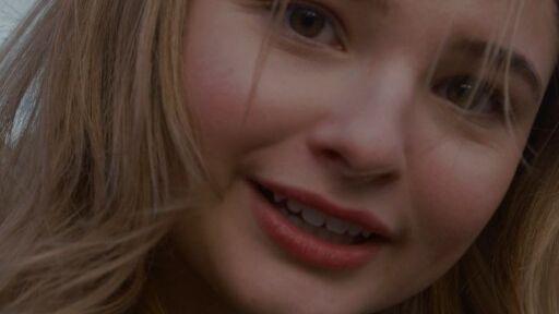 Stefanie Scott 4 of 20 pics