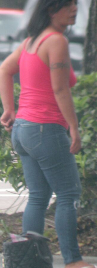 FL HOT HOT thick older slut TIGHT JEANS Little Belly ASS ASS ASS 6 of 42 pics