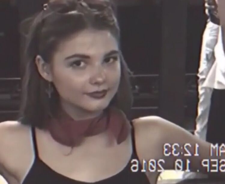 Stefanie Scott 10 of 20 pics