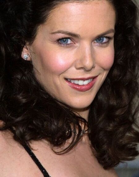 sexy Lauren Graham V 21 of 30 pics