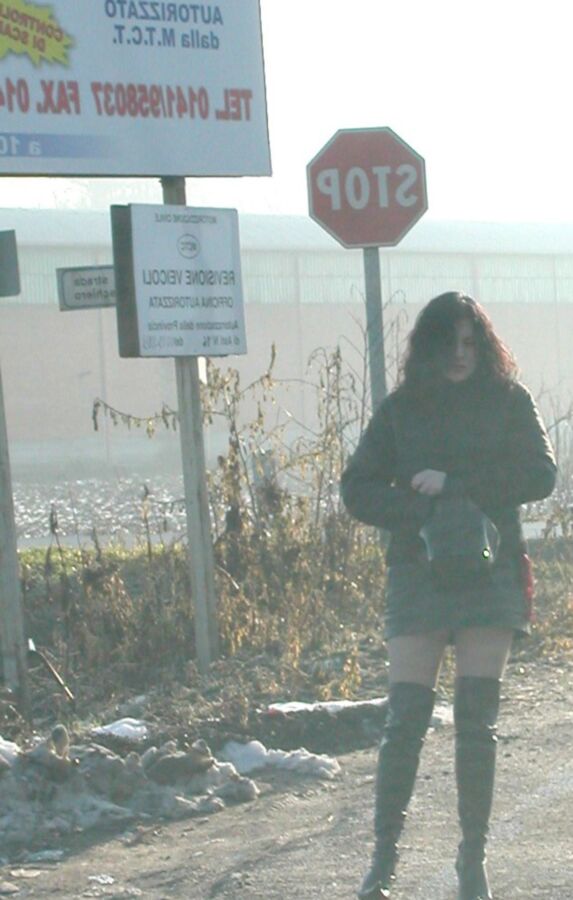 Real cheap street hooker 17 of 86 pics