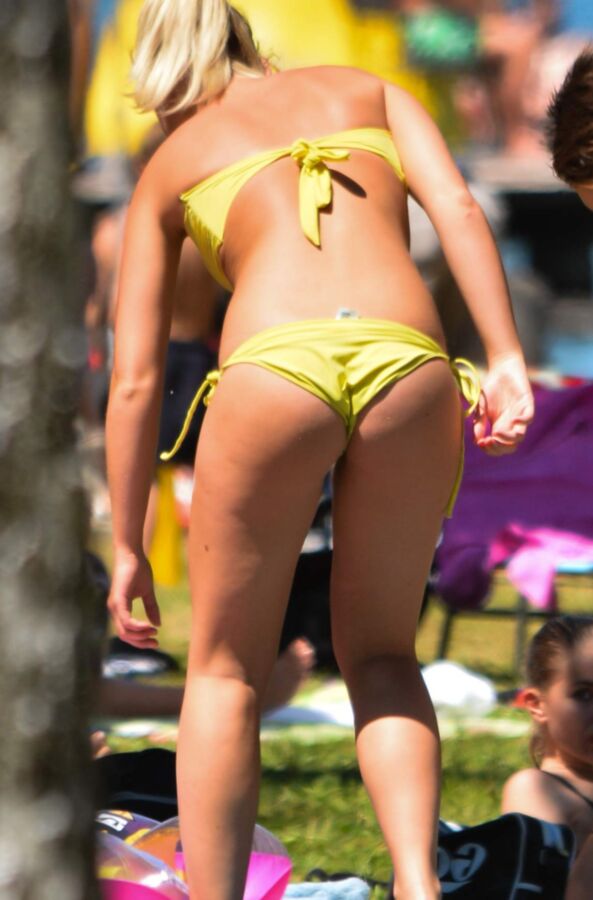 Yellow Bikini Girl Voyeur 6 of 47 pics