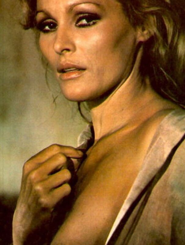 Retro cleb - Ursula Andress - Misc nude 20 of 33 pics