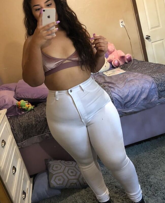 Curvy and plump Latina  10 of 15 pics