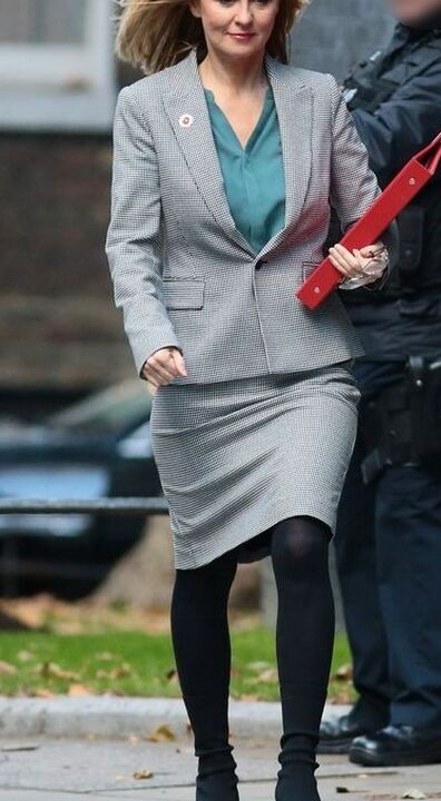 Esther McVey UK Politician in Pantyhose 15 of 16 pics