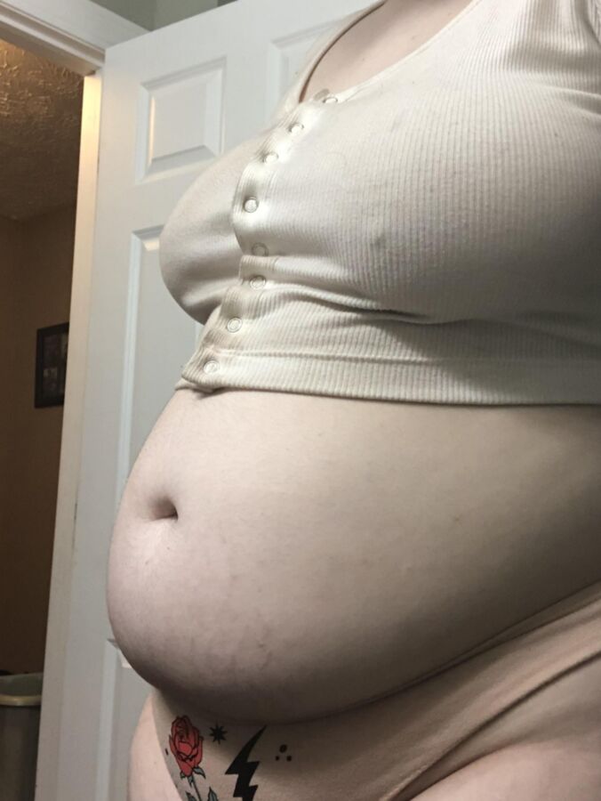 BBW Bellies to cum over 14 of 21 pics