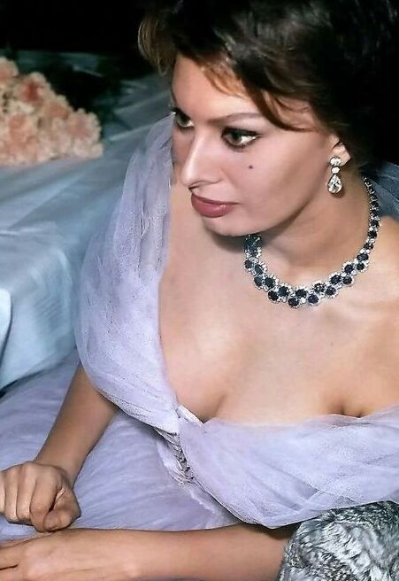 Retro Cleb - Sophia Loren (colour pics) 20 of 55 pics