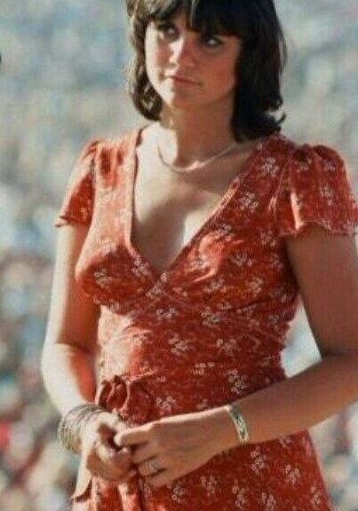 Linda Ronstadt 10 of 19 pics