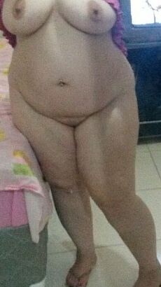 Blonde Brazilian BBW 4 of 12 pics